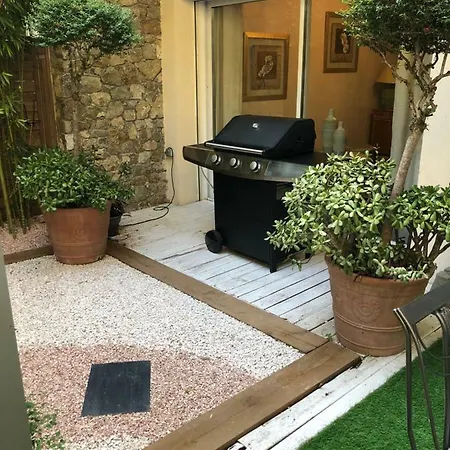 Maison Calme Au Centre Ville De * Cannes